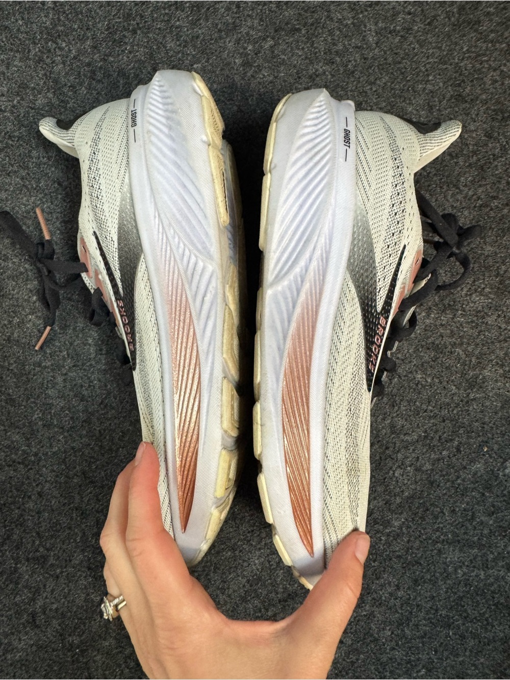 Brooks Ghost 17 Womens Running Shoes Size 9 White Rose Gold Sneakers - Picture 7 of 11